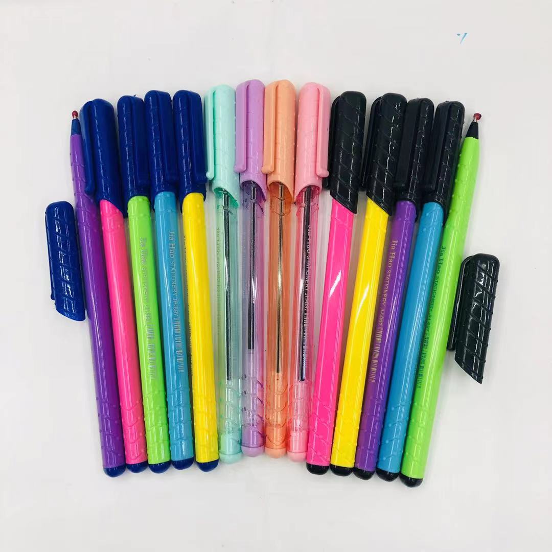 Macaron color series triangular pen barrel ballpoint pen Oil pen Rainbow transparent pen barrel Ballpoint pen JH-897 Item Picture