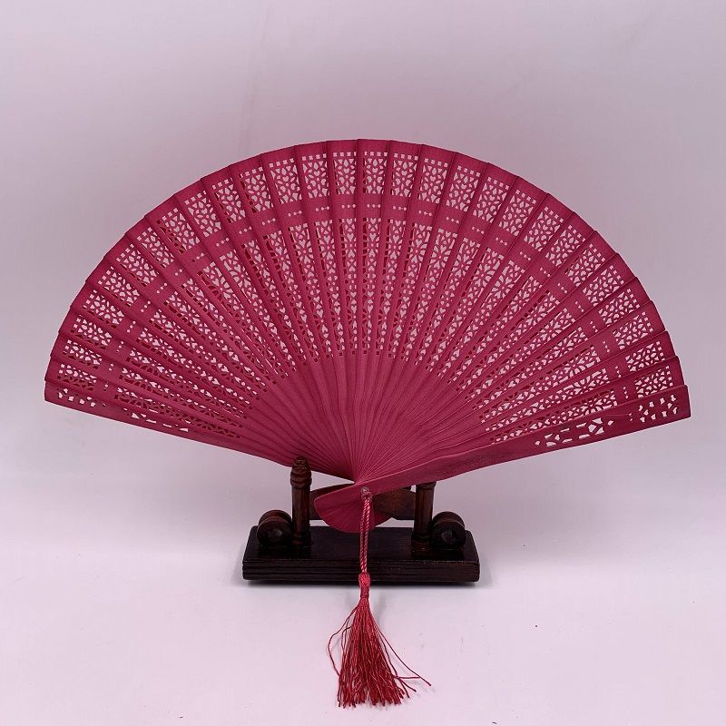 8-inch and 9-inch dyed and painted fragrant wood fans, Spanish wooden hand-painted fans, folding fans, factory direct sales, craft fans wholesale details Picture