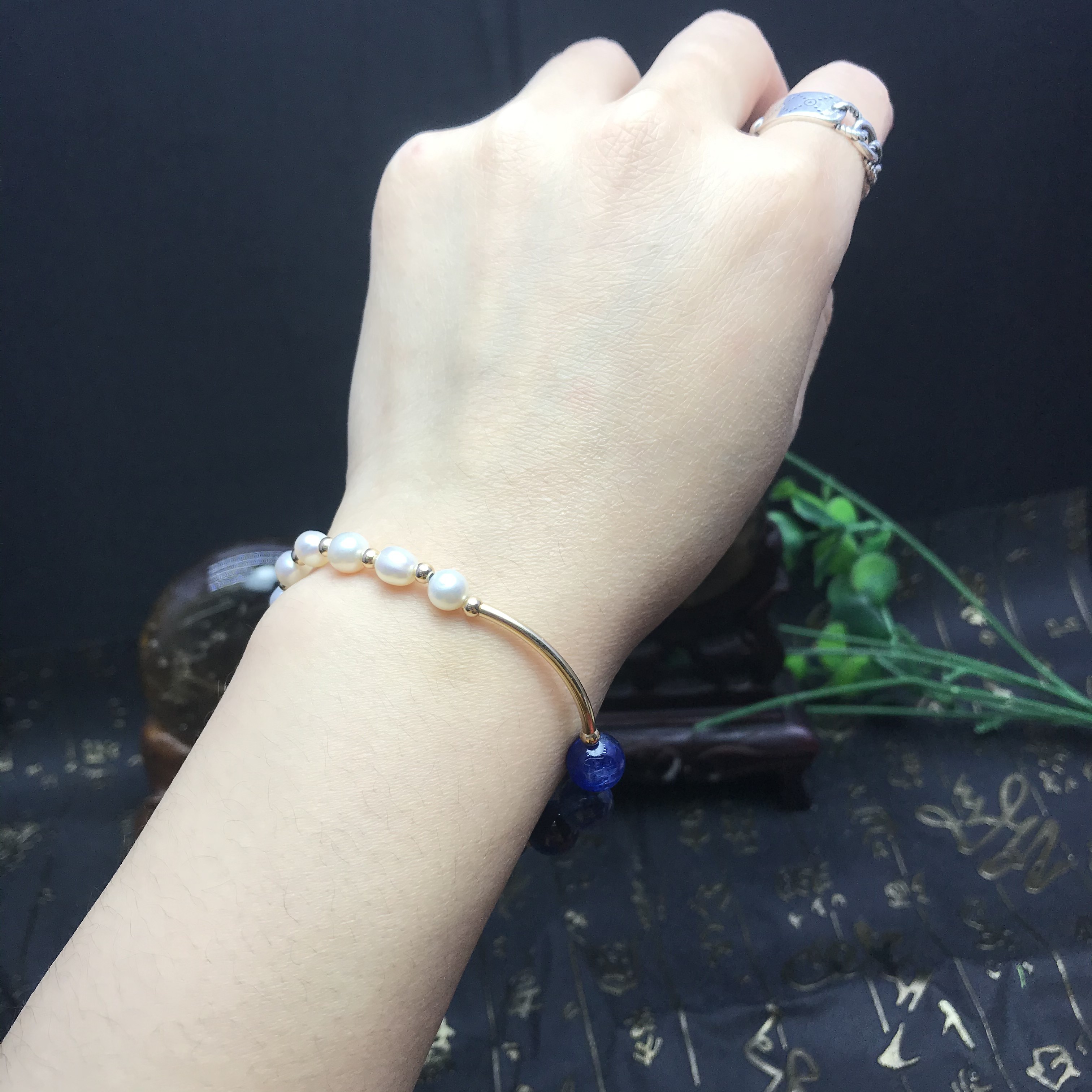 Hand-woven multi-pack freshwater pearl bracelet detail image 3