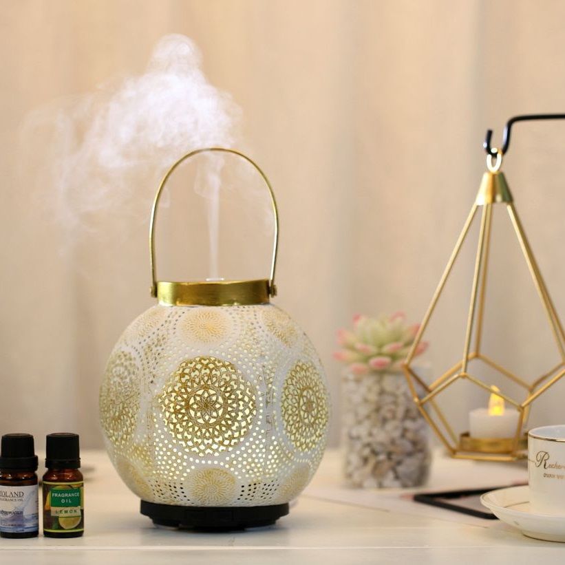 Cross-border hot iron hollow-out air purification aromatherapy humidifier USB charging air purification aromatherapy machine customization