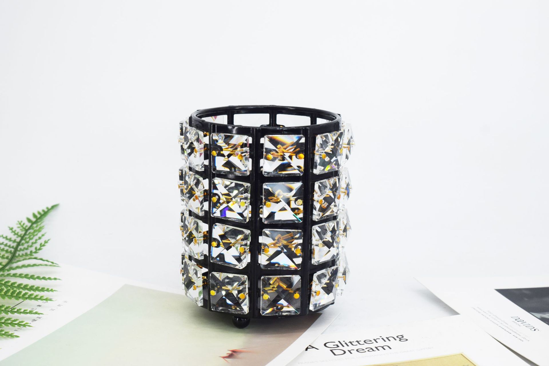 化妆品收纳桶欧式水晶笔筒美甲金属工艺品婚庆装饰道具详情图1