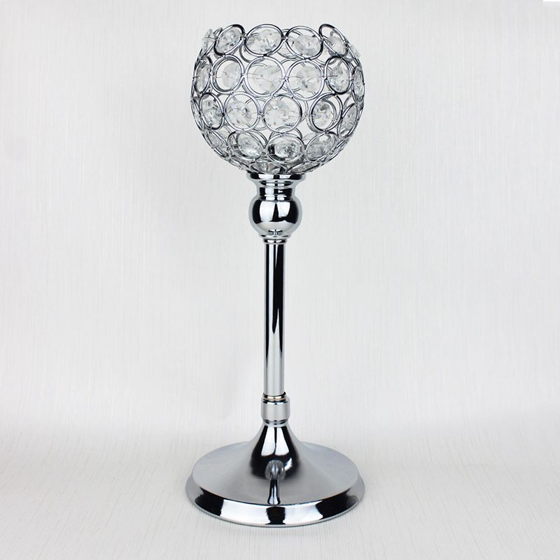 Creative single-head European crystal candlestick ornaments, hotel decoration items, romantic candlelight dinner Application Scenario