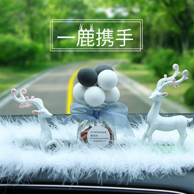 Car ornaments, all the way safe, Lu Car creative, popular online celebrity Douyin, cute car interior decorations, high-end car accessories