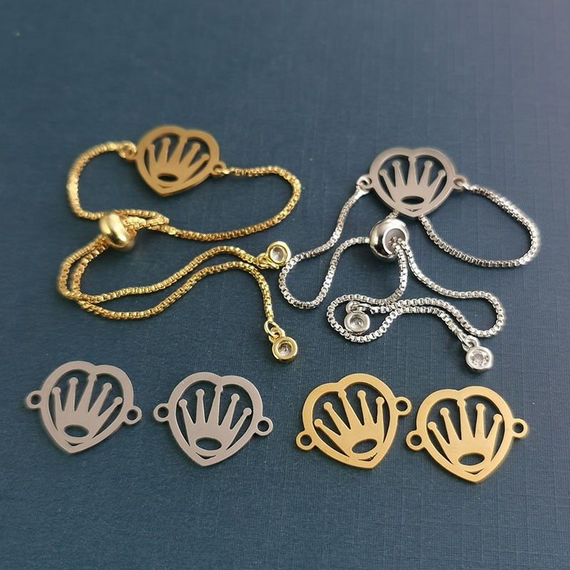 DIY stainless steel fashionable European-style small pendant, heart-shaped crown titanium steel bracelet pendant accessory detail image 6