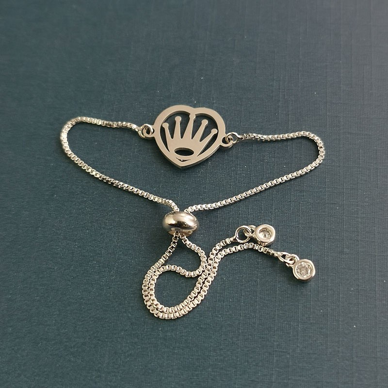 DIY stainless steel fashionable European-style small pendant, heart-shaped crown titanium steel bracelet pendant accessory detail image 4