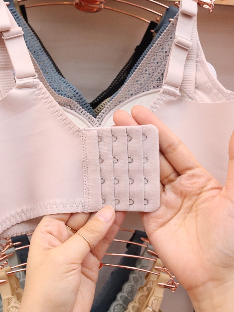 Non-magnetic underwear women's gathering adjustment non-coil bra, thick sexy lace bra, breathable silk-smooth cotton pressure-reducing cup detail image 4