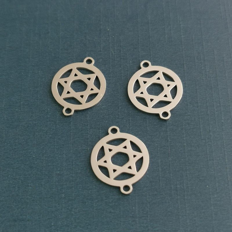 New accessories: Amazon European and American men's accessories, personalized hip-hop titanium steel bracelet pendant, hexagonal star pendant customization detail image 1