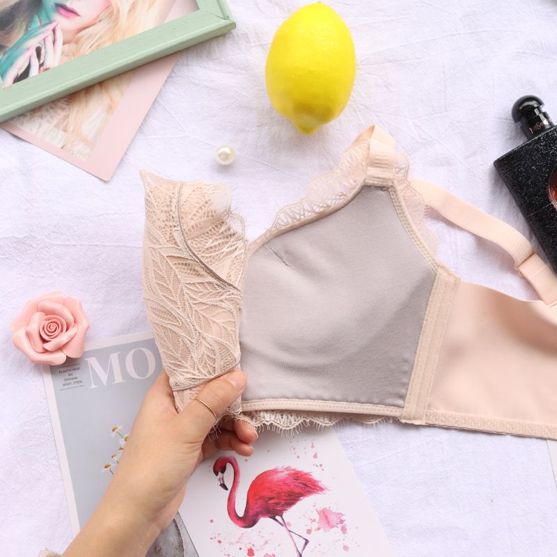 Lingerie women gather small breasts to make them look larger, no empty cups, no underwire, top support adjustable anti-sagging and breast retraction bra Application Scenario