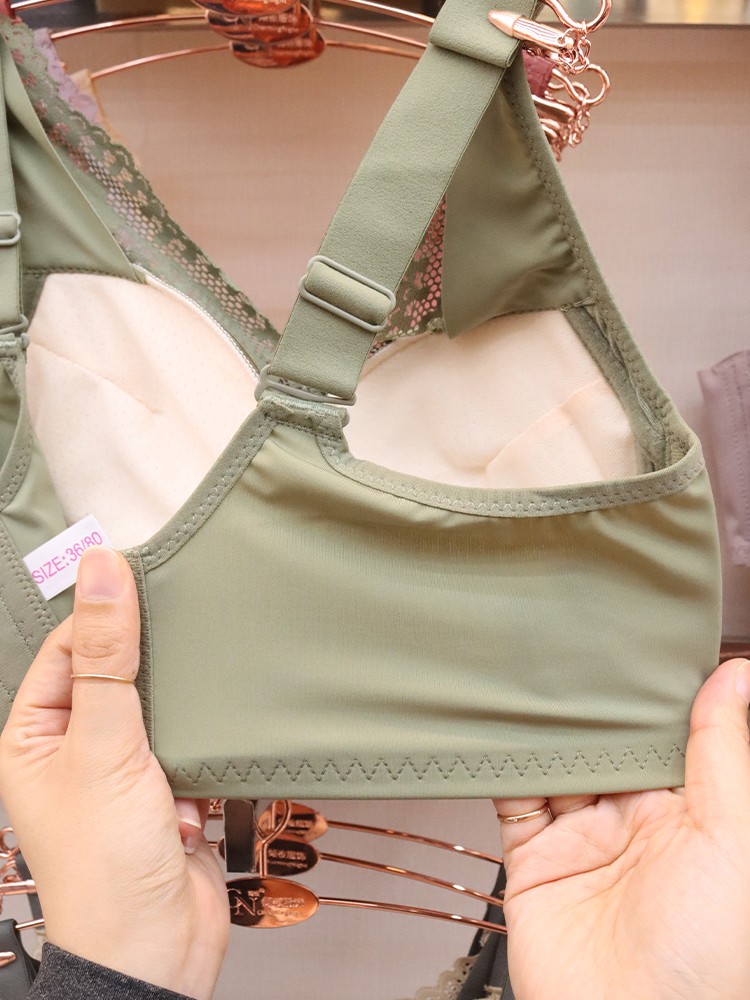 Lingerie women's small breasts gather, mid-thick bra bra bra without underwire, comfortable adjustment type upper lace-up accessory, deep V-shaped lace detail image 2