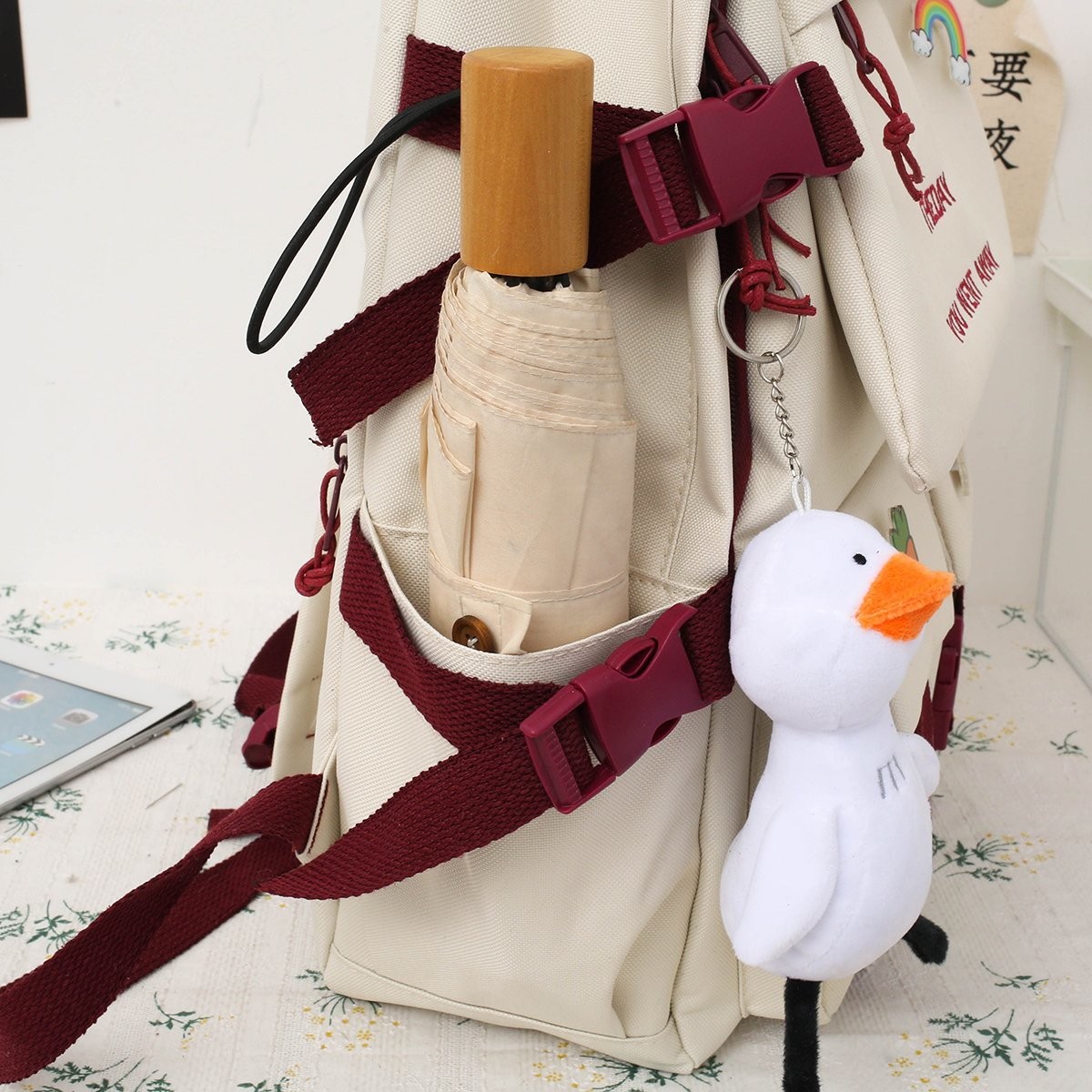 New style of artistic student backpacks, fashionable casual bags and sports bags detail image 14