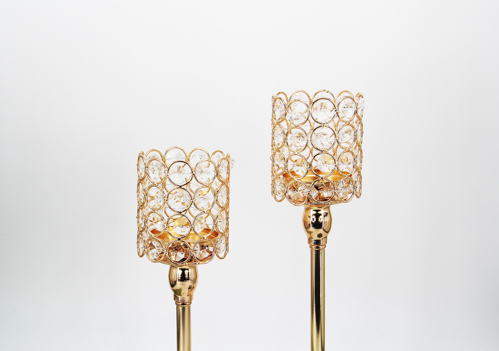 Romantic candlelight dinner, golden crystal candlestick ornament, modern dining table, feather decoration, European crystal candlestick detail image 6