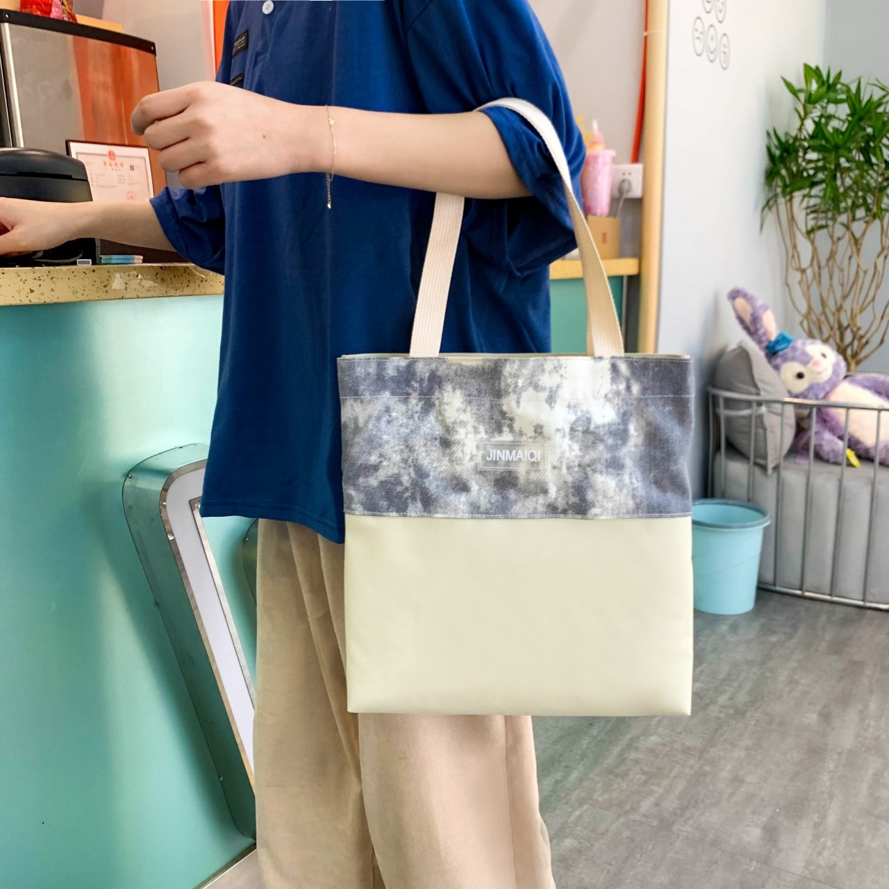 New Korean-style backpacks, cute schoolbags for girls and junior high school students, and trendy backpacks for college students detail image 7