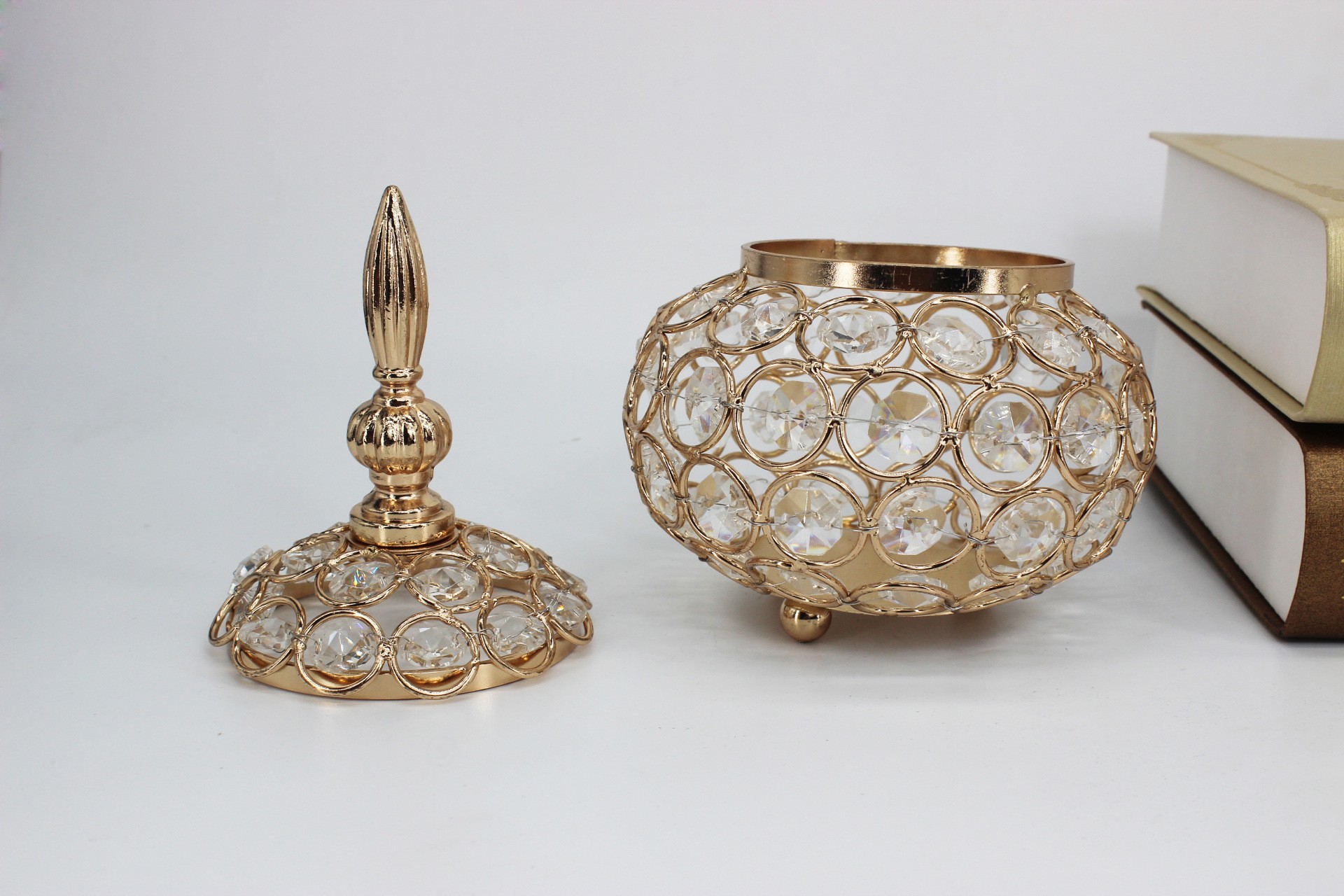 European-style crystal scented candle cups, Middle Eastern scented candle holders, wedding main table decorations, dining table vintage ornaments, ironwork detail image 6