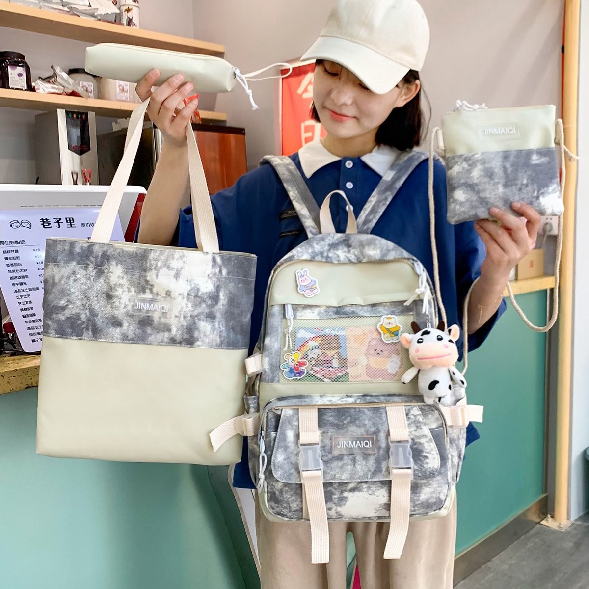 New Korean-style backpacks, cute schoolbags for girls and junior high school students, and trendy backpacks for college students detail image 4