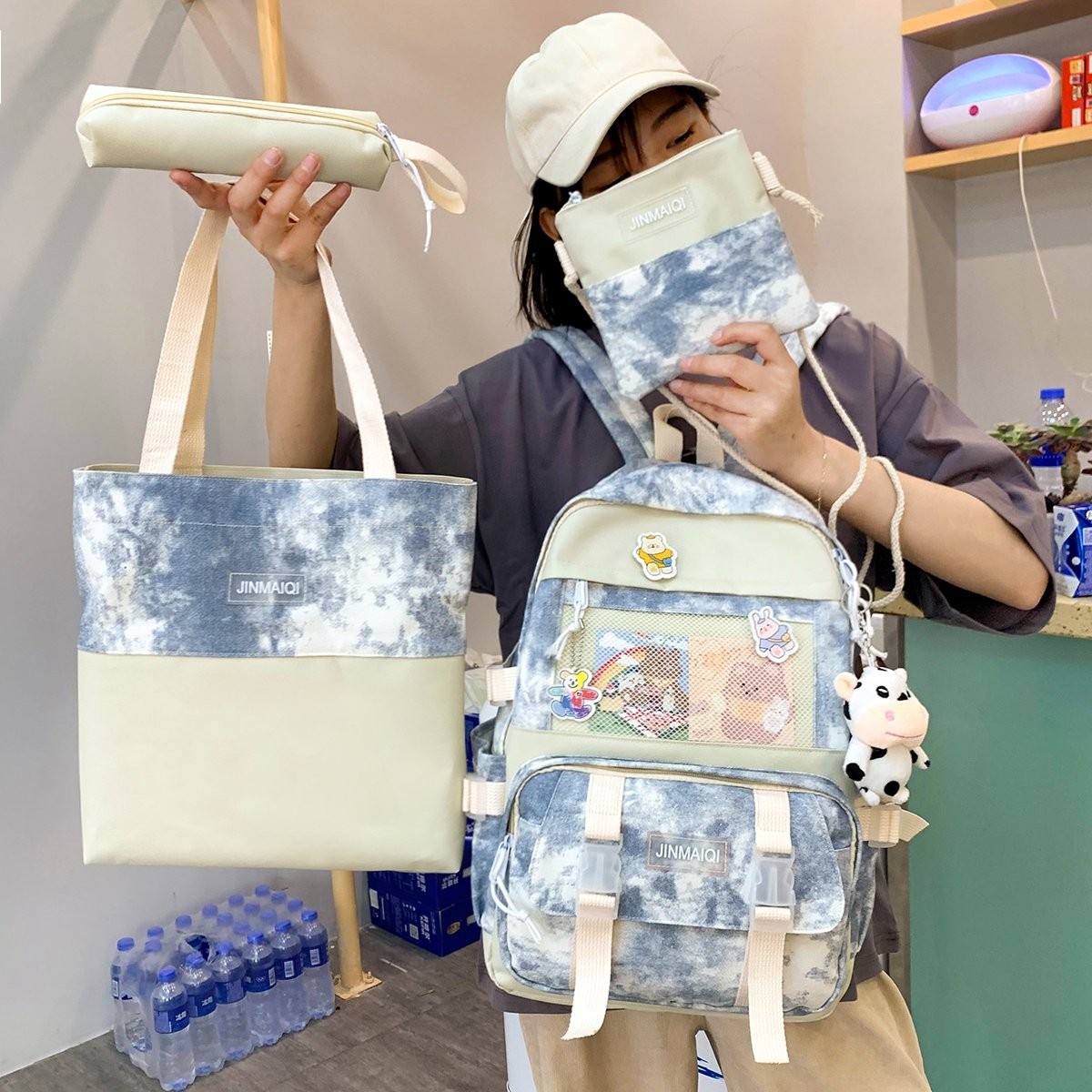 New Korean-style backpacks, cute schoolbags for girls and junior high school students, and trendy backpacks for college students detail image 3