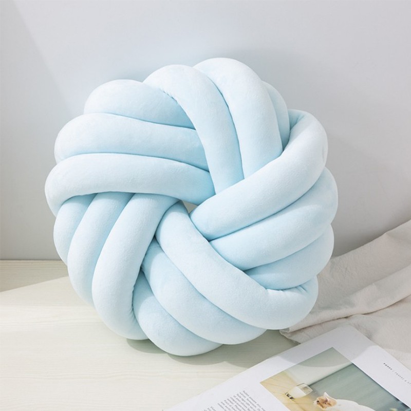 2021 new Nordic three-ply knotted round nap pillow, pure hand-woven cushion sofa pillow detail image 2