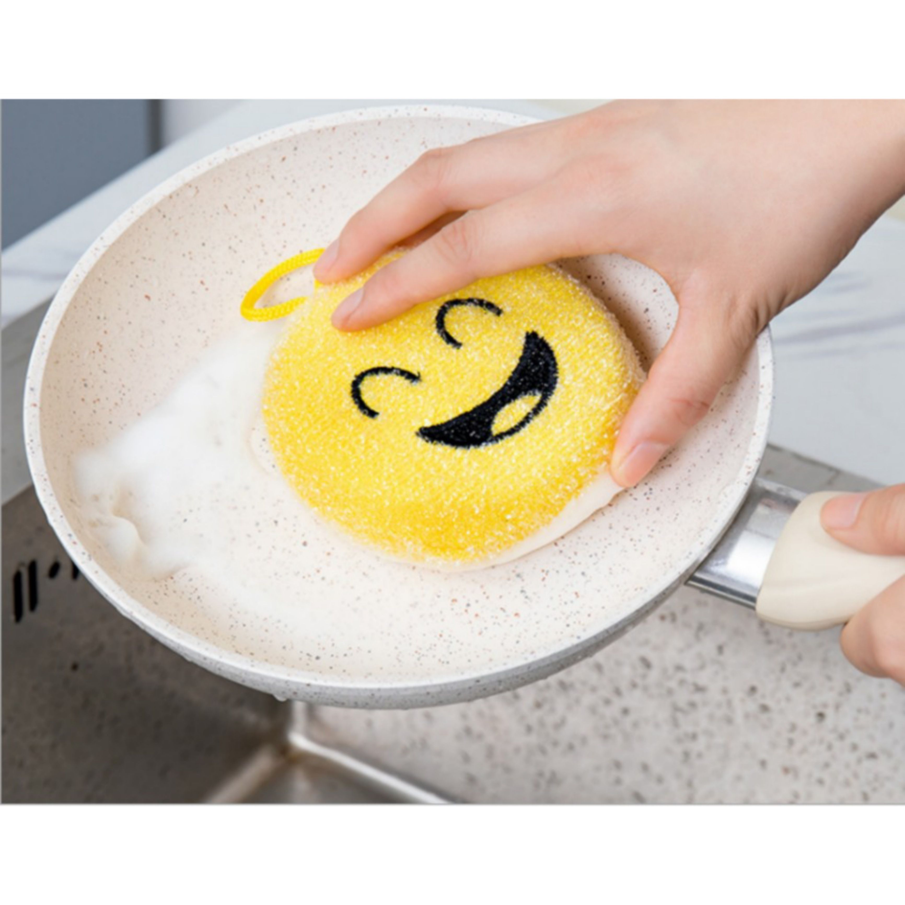 Needle embroidery brush, fast high-density dishwashing sponge, household cleaning sponge Application Scenario
