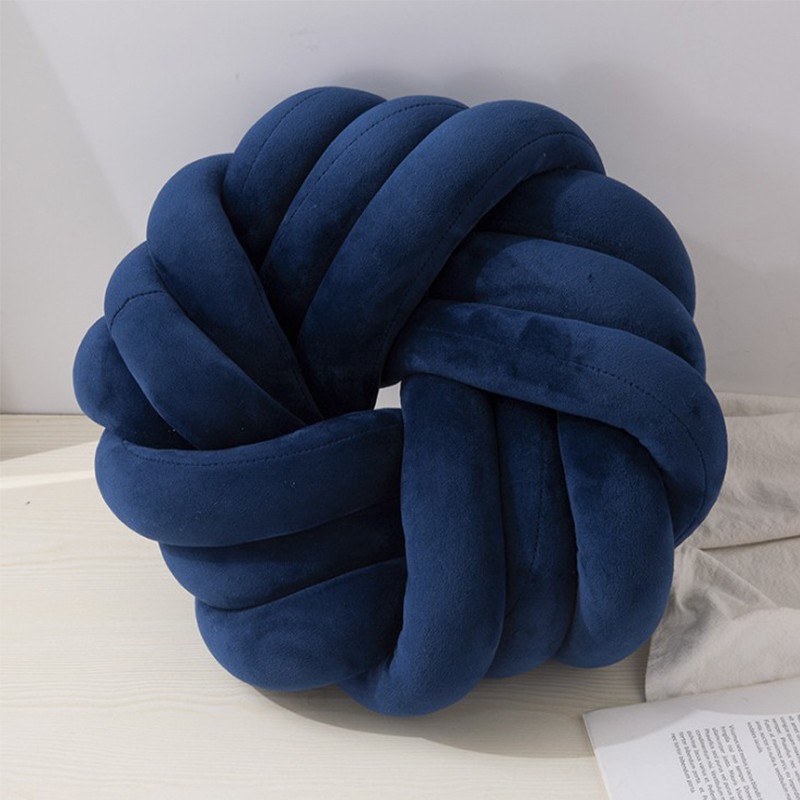 2021 new Nordic three-ply knotted round nap pillow, pure hand-woven cushion sofa pillow detail image 6