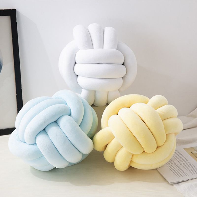 2021 new Nordic three-ply knotted round nap pillow, pure hand-woven cushion sofa pillow details Picture