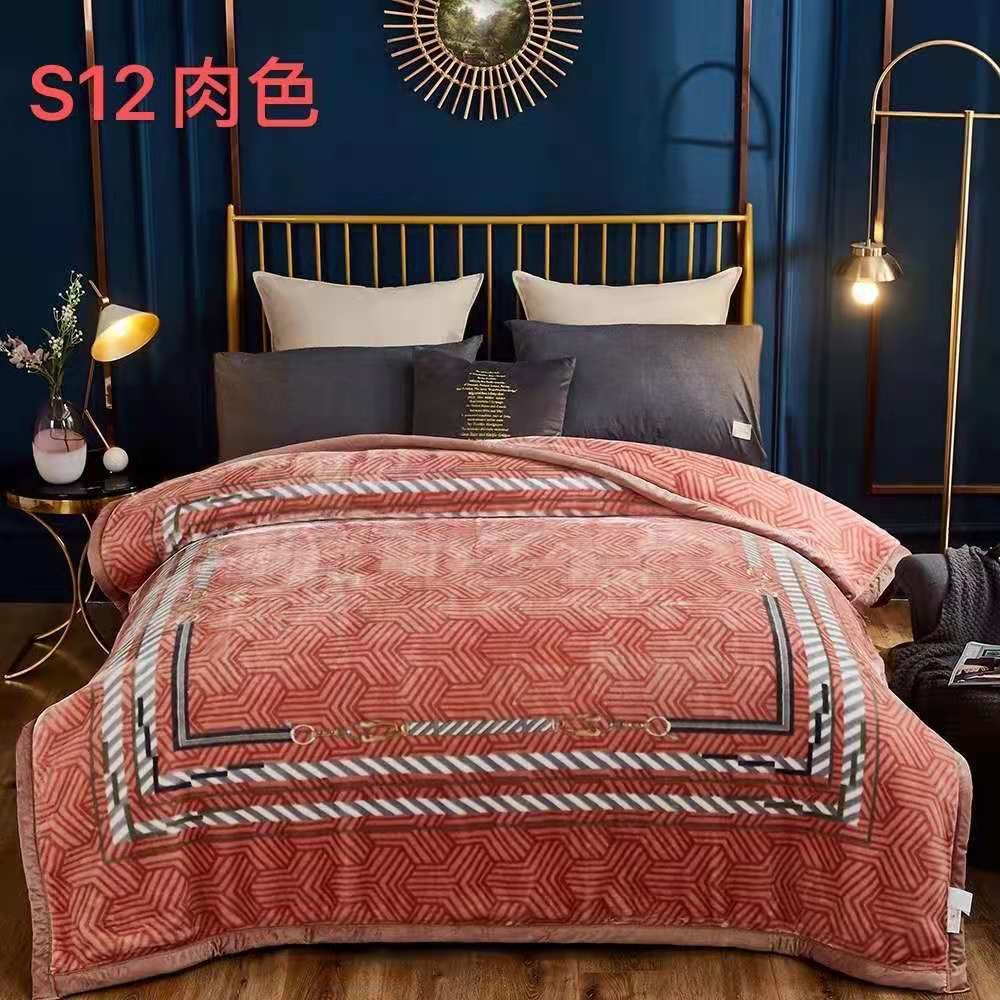 New bedding products in 2025: cloud blanket, enlarged and warm, edge cloud blanket, wedding blanket, Angolan blanket, wedding blanket, Lyocell cloud blanket pic 10