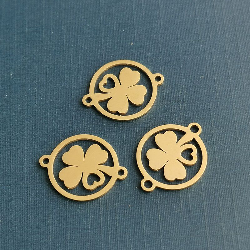 Classic four-leaf clover stainless steel jewelry accessories, double-hole double-sided polished stainless steel necklace, bracelet and pendant details Picture