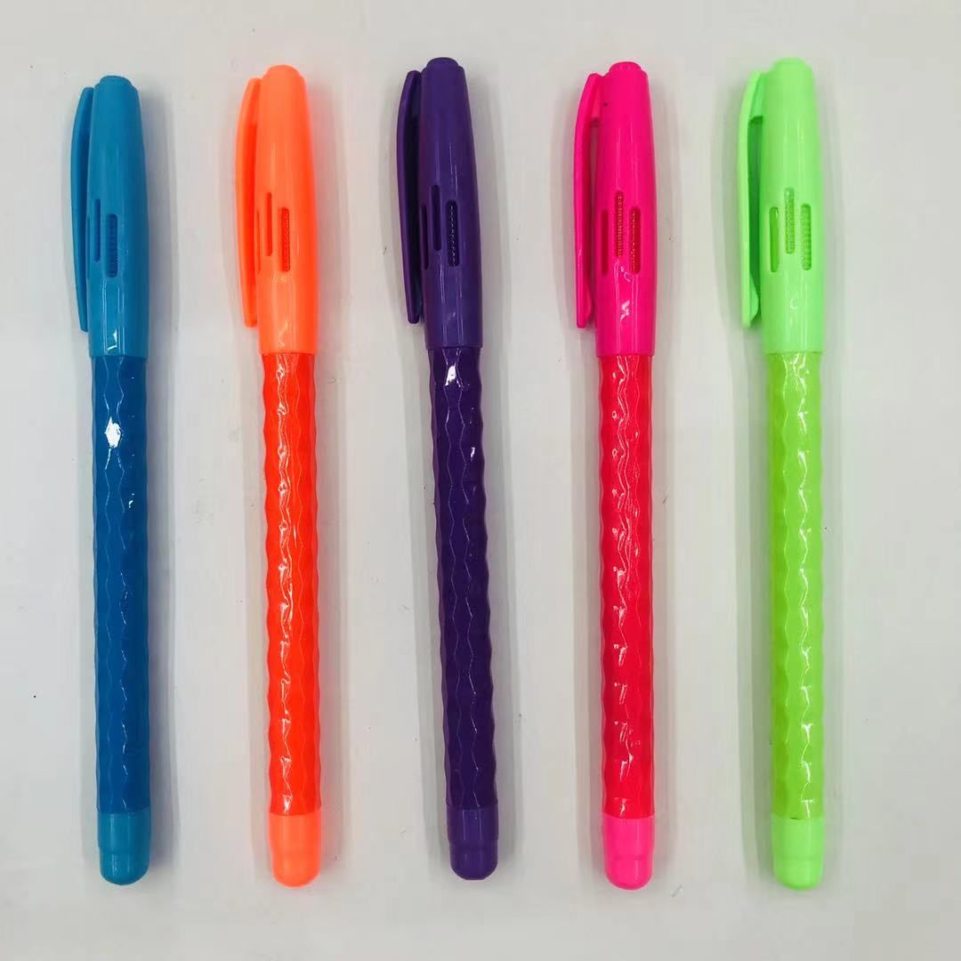 Colored ballpoint pens with transparent oil pens and ballpoint pens, 0.7MM Specification image