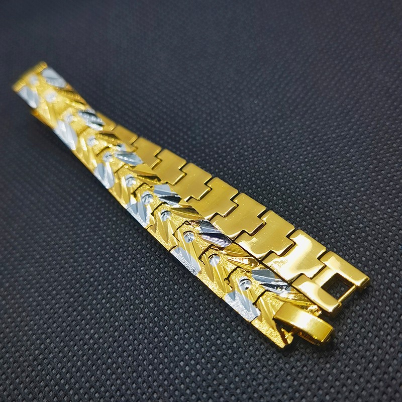 Vietnamese sandgold bracelet, 18K gold plated men's frosted and patterned bracelet detail image 2