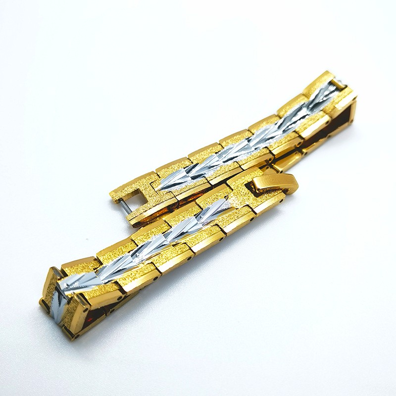 A 2021 new 18k men's bracelet with a full brushed finish detail image 4