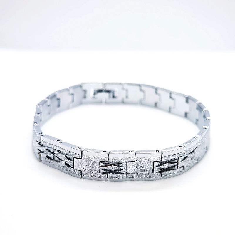 Men's white and gold bracelet with frosted and embroidered patterns