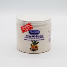 罗望子粉和甘草提取物的杏子磨砂膏可去除死皮，改善粗糙感，并美白皮肤500克