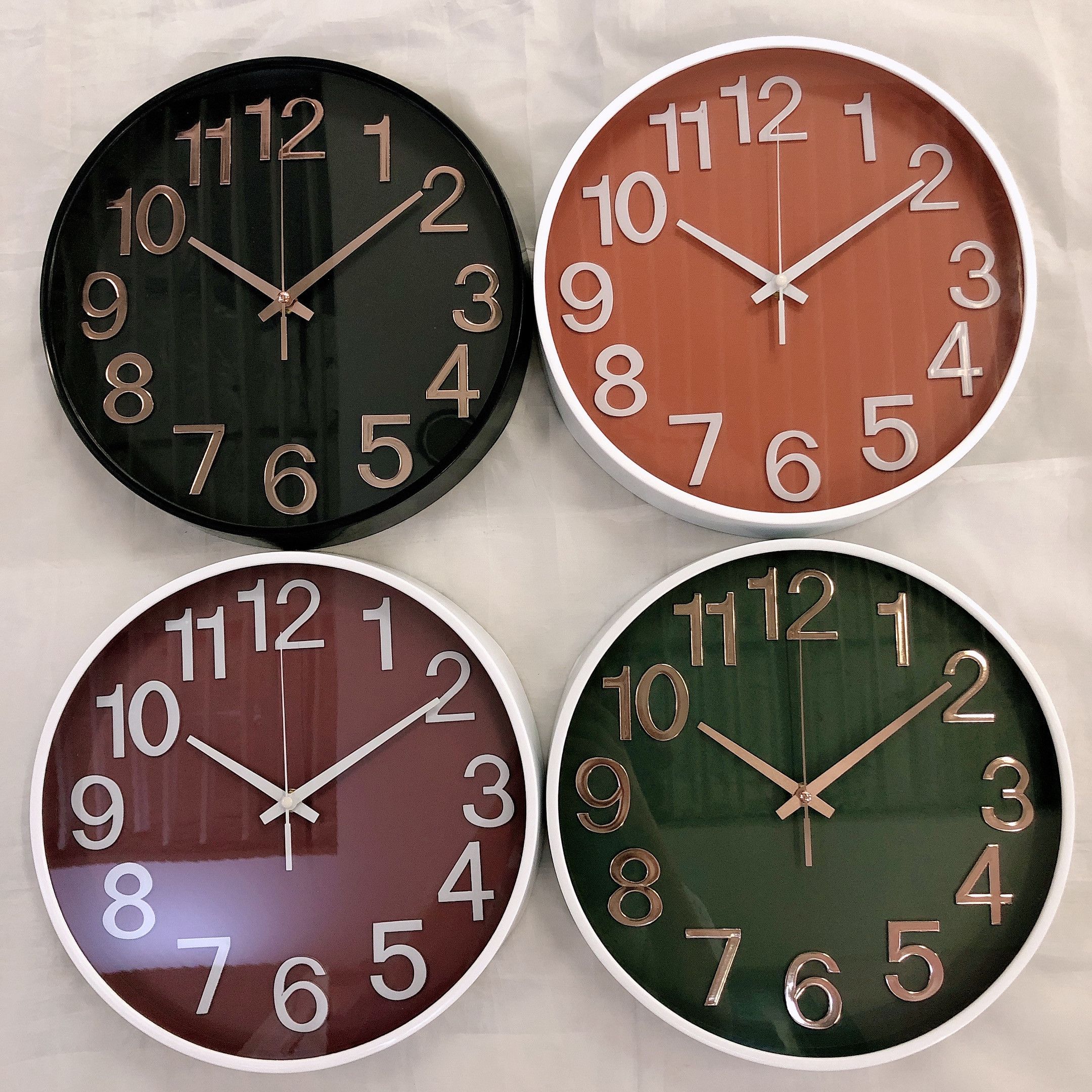 Creative, simple and fashionable living room 12-inch 30cm three-dimensional digital scale wall clock, round quartz wall clock