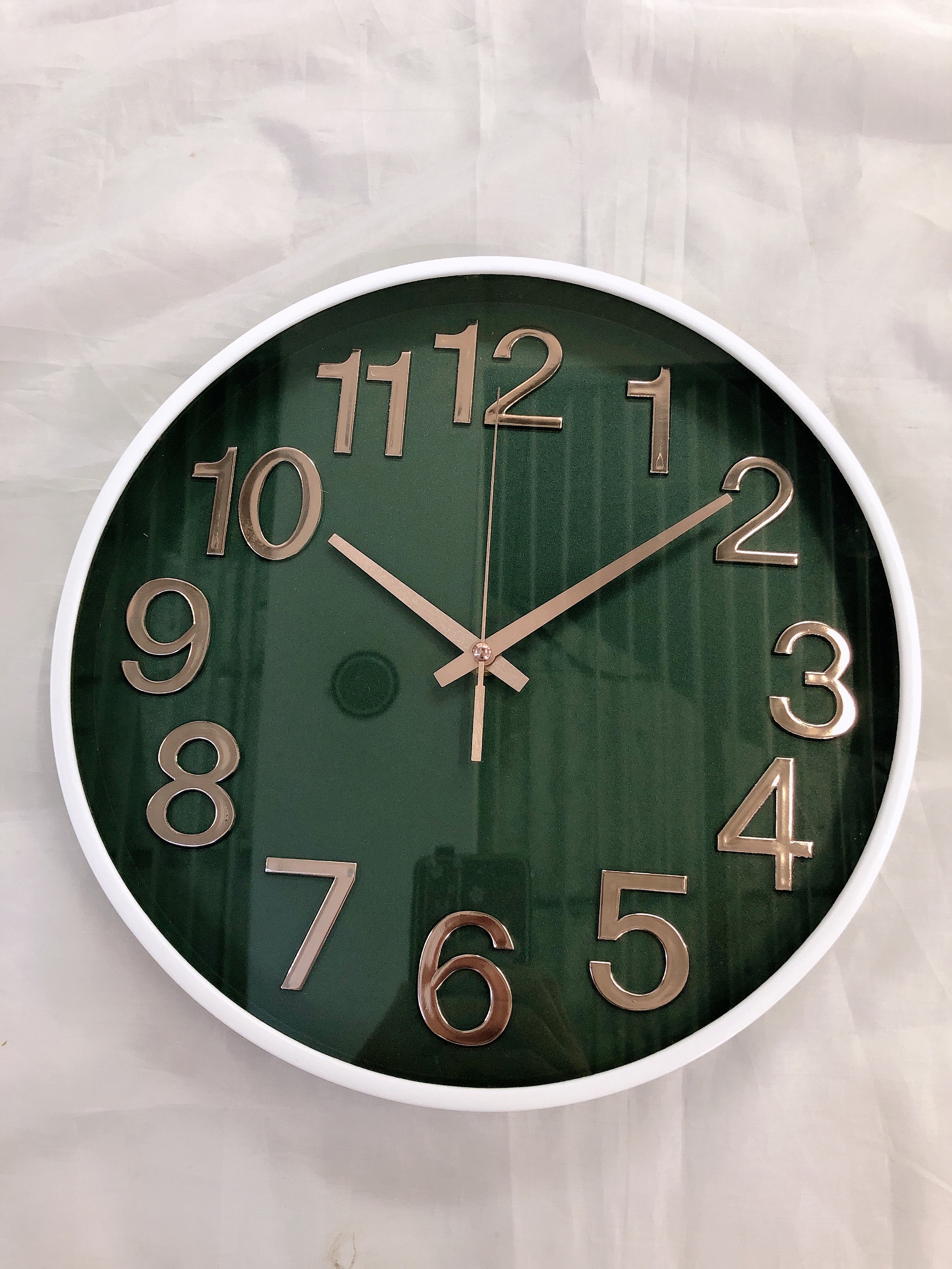 Creative, simple and fashionable living room 12-inch 30cm three-dimensional digital scale wall clock, round quartz wall clock detail image 8