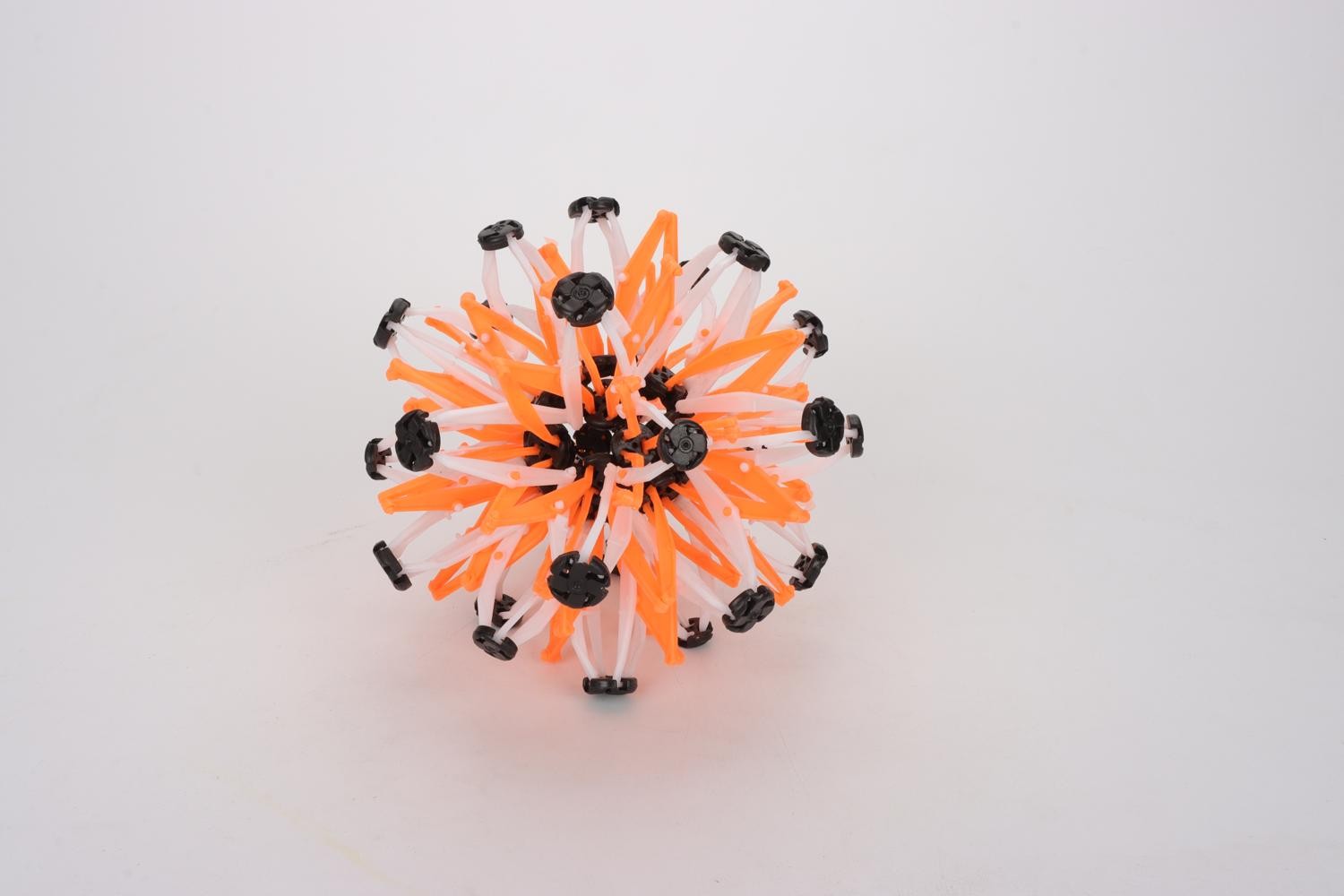 Large telescopic ball magic flower ball player, grab and kick to make big and small balls, educational and creative ball toys, children's toy balls, colorful factory in stock detail image 3