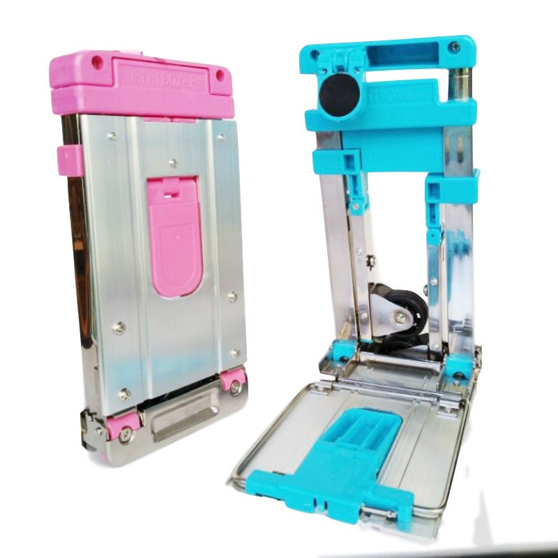 The luggage cart for grocery shopping at the supermarket is blue detail image 5