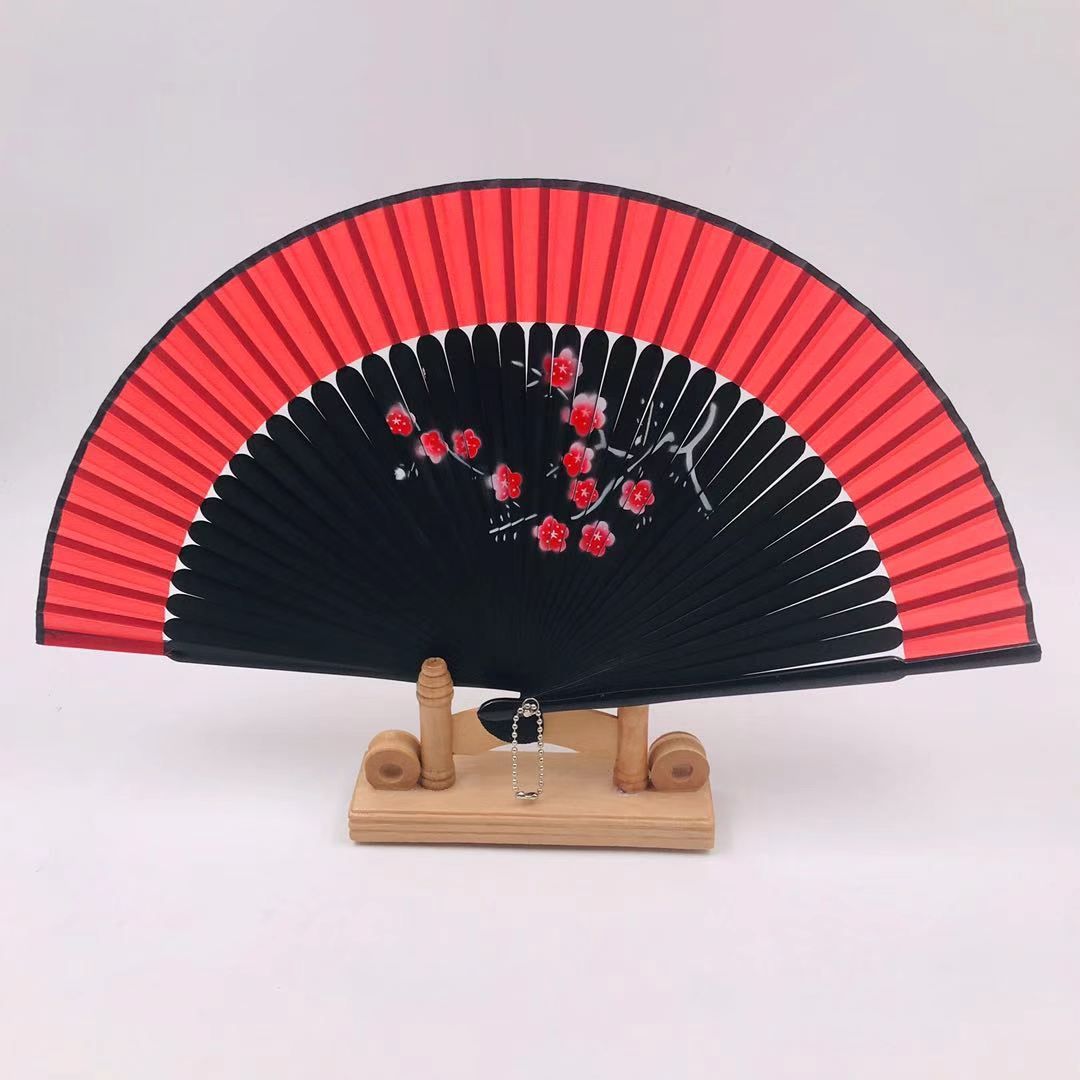Lacquered edge hand-painted and spray-painted folding fans * Ancient-style folding fans with hollowed-out designs * Japanese-style Japanese fans * bamboo folding fans with double-sided heads, wholesale of green bamboo fans details Picture