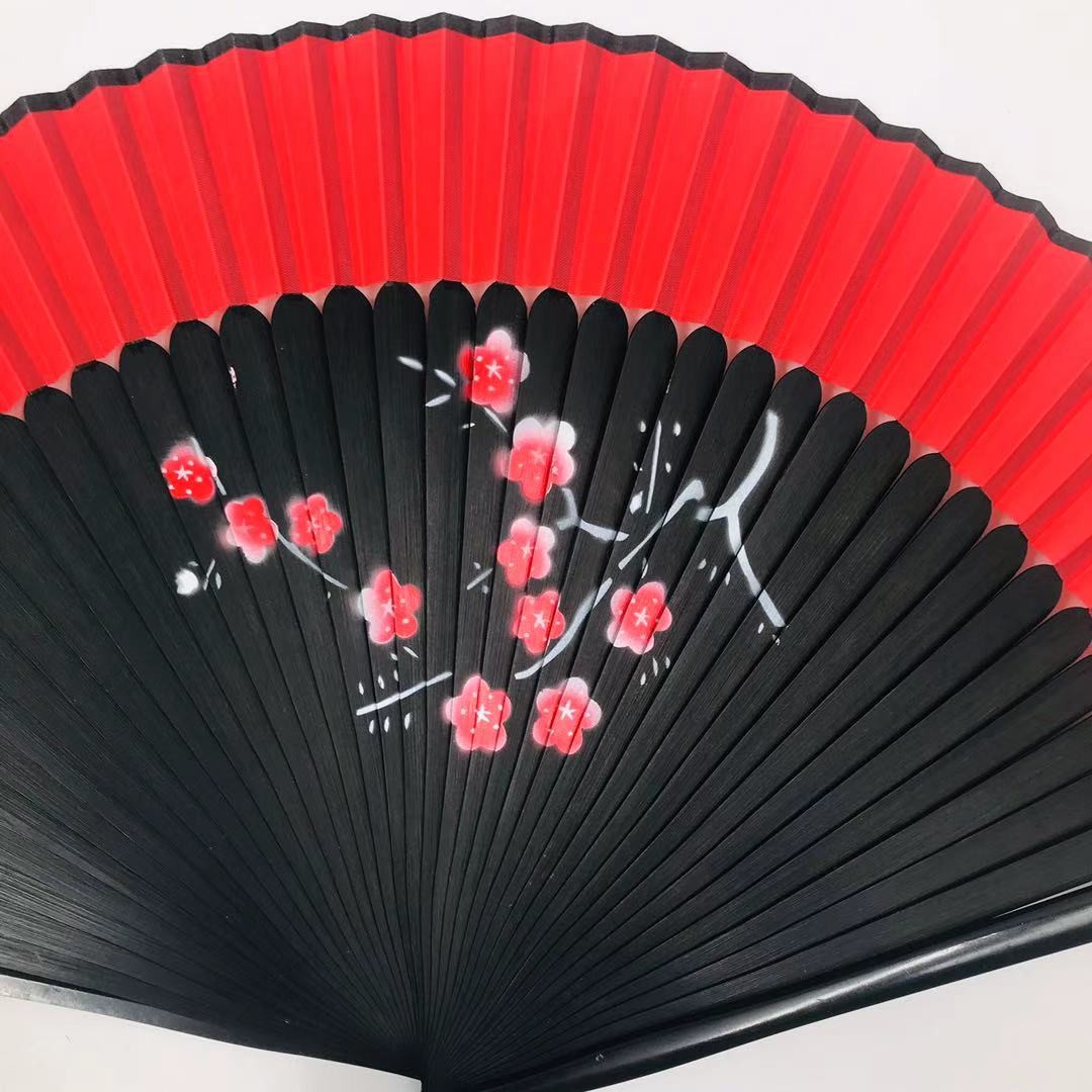 Lacquered edge hand-painted and spray-painted folding fans * Ancient-style folding fans with hollowed-out designs * Japanese-style Japanese fans * bamboo folding fans with double-sided heads, wholesale of green bamboo fans detail image 4