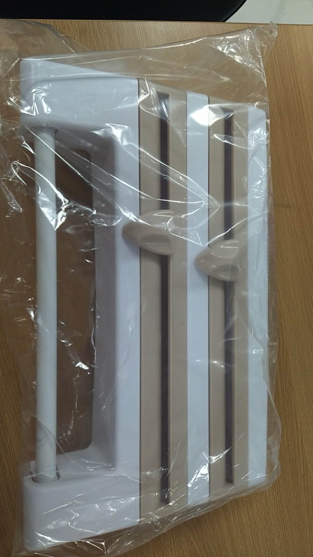 六合一保鲜膜切割器卷纸垃圾袋胶带锡箔纸厨房置物架详情图2