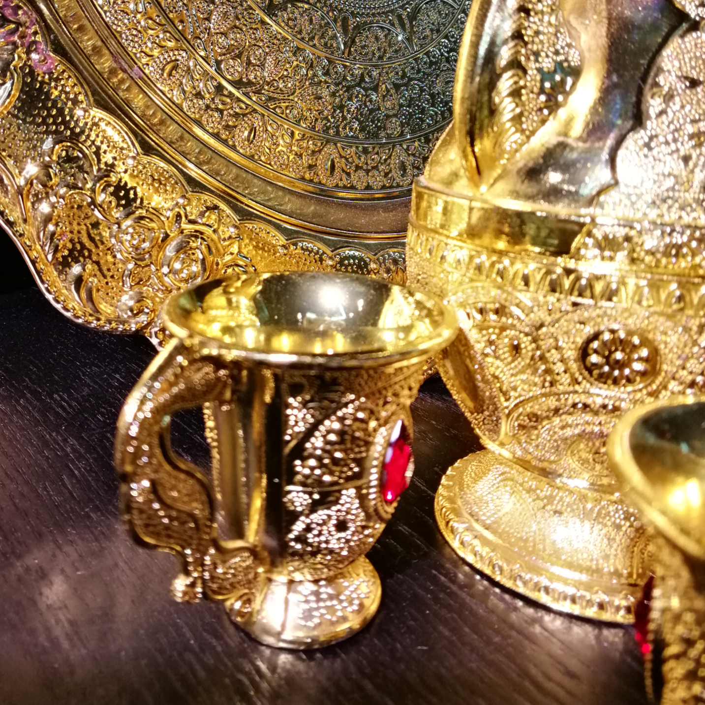 金色酒杯酒壶8件套中号（红钻）