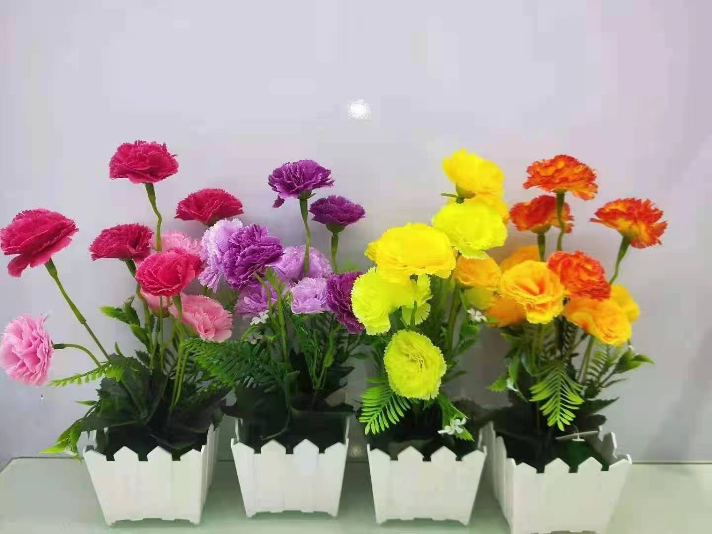 Artificial plastic plant daisies, artificial flower art fences, potted plants, indoor living room window sills, and green plant cover decorations detail image 5