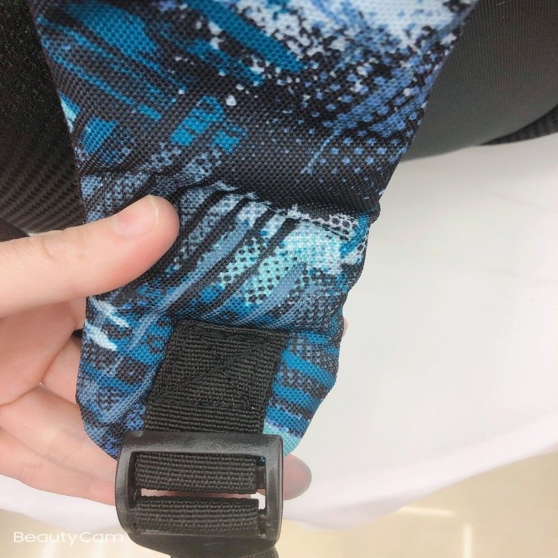 书包白底实物图