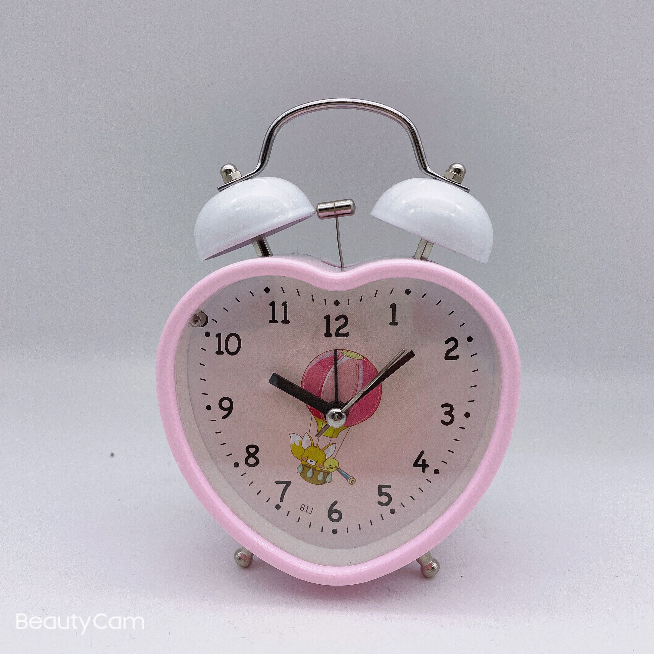 卧室卡通儿童静音床头夜光金属爱心打铃闹钟展示盒包装