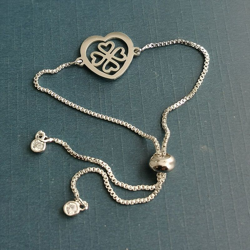 Cross-border new product diy jewelry accessories: titanium steel smooth four-leaf clover accessory bracelets and necklaces, four-leaf clover pendants Specification image