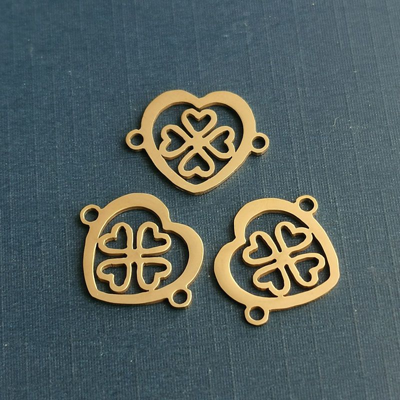 Cross-border new product diy jewelry accessories: titanium steel smooth four-leaf clover accessory bracelets and necklaces, four-leaf clover pendants details Picture