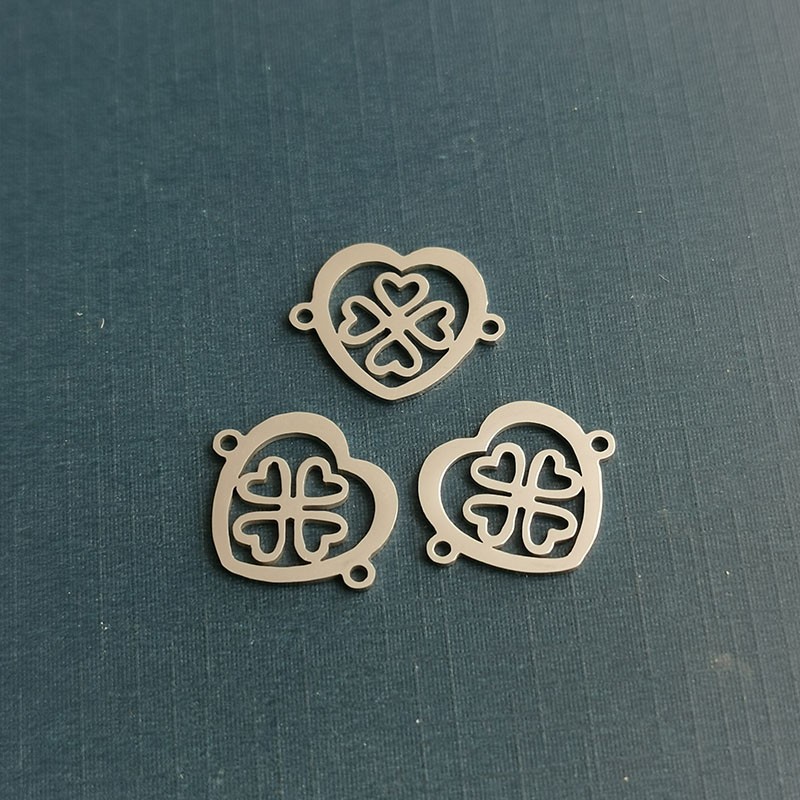 Cross-border new product diy jewelry accessories: titanium steel smooth four-leaf clover accessory bracelets and necklaces, four-leaf clover pendants detail image 1
