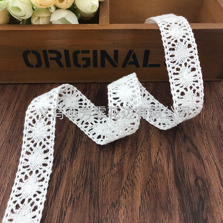 Factory direct sales of 2.5 cm cotton thread lace, milk silk polyester water-soluble embroidery lace accessories