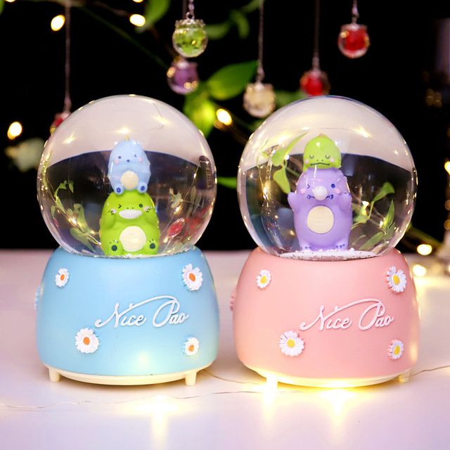 Creative cute crystal ball girl girl girlfriend birthday valentine's Day gift trend doll ornaments Specification drawing
