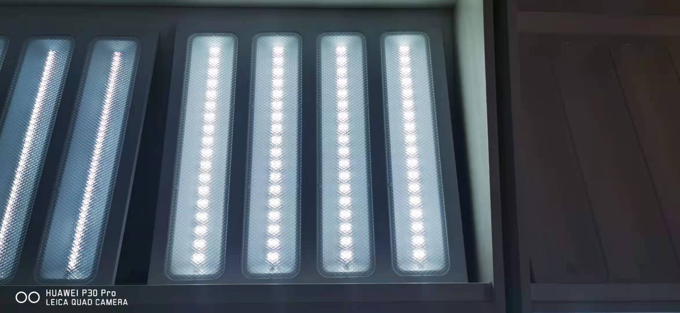 42W高亮节能平板灯 暗装嵌入式格栅灯LED护眼防频闪家居宽压灯详情图5