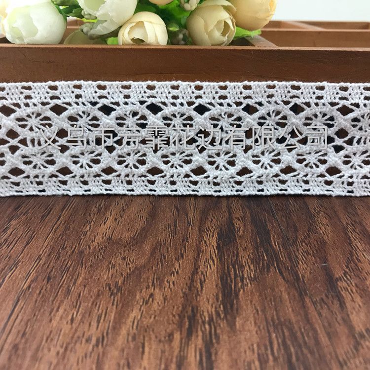 Factory direct sales: 4.5 cm cotton thread, milk silk, polyester water-soluble embroidery lace, suitable accessories for clothing, accessories and handicrafts Application Scenario