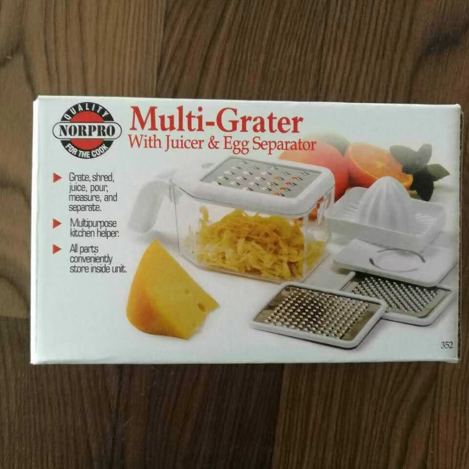 Kitchenware Kitchen Treasure multi-functional juicer, peeler and strainer set of six pieces