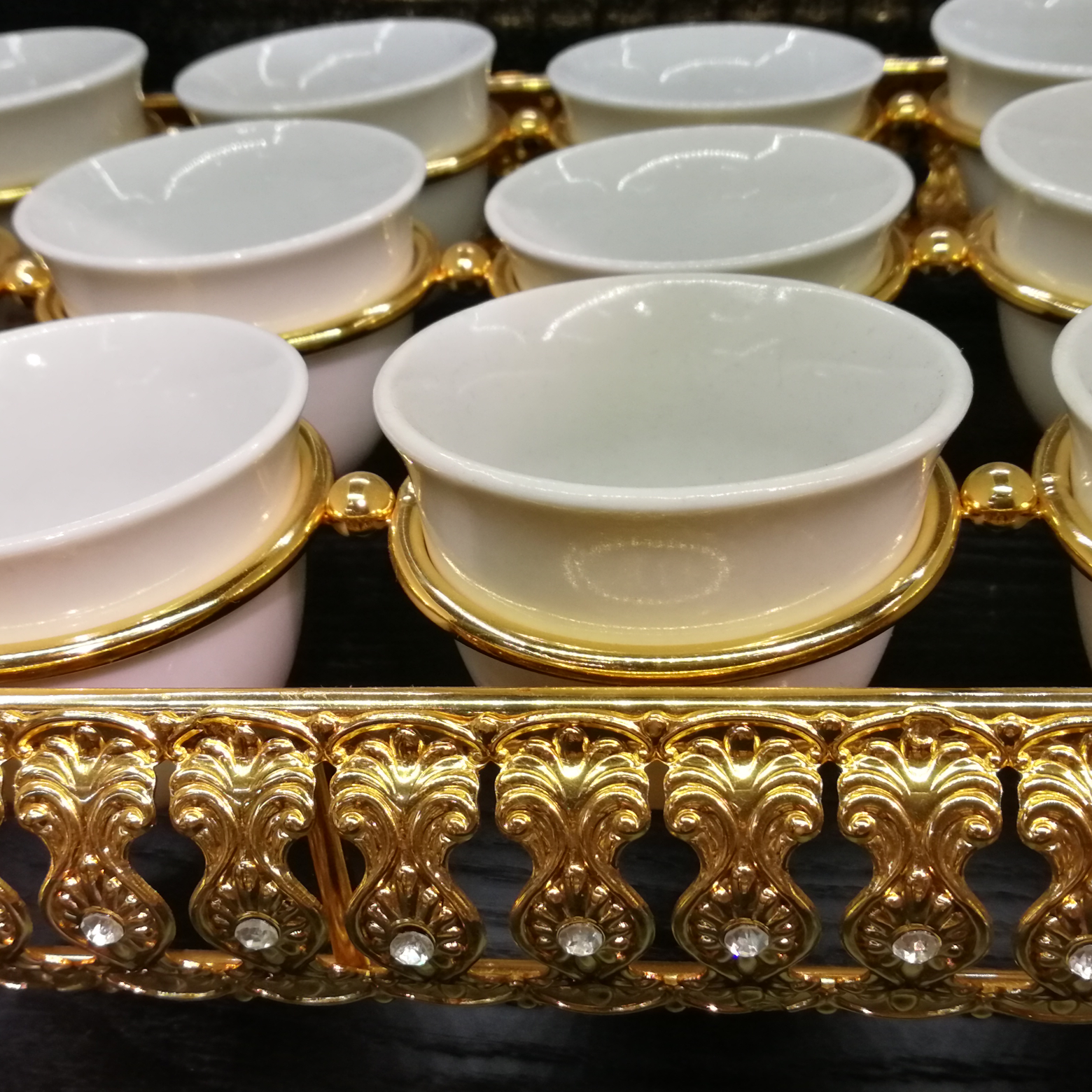 Diamond gold wine glass holder (large) thumbnail